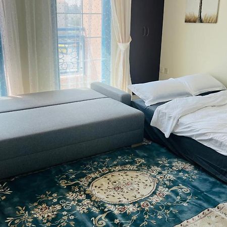 Newly Furnished Cozy One Bed Room Apartment 2 Bathroom City View Dubái Exterior foto
