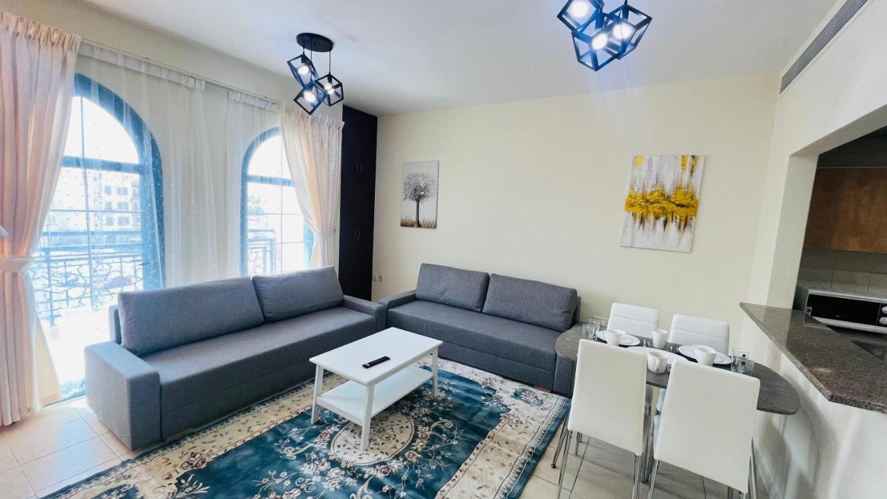 Newly Furnished Cozy One Bed Room Apartment 2 Bathroom City View Dubái Exterior foto