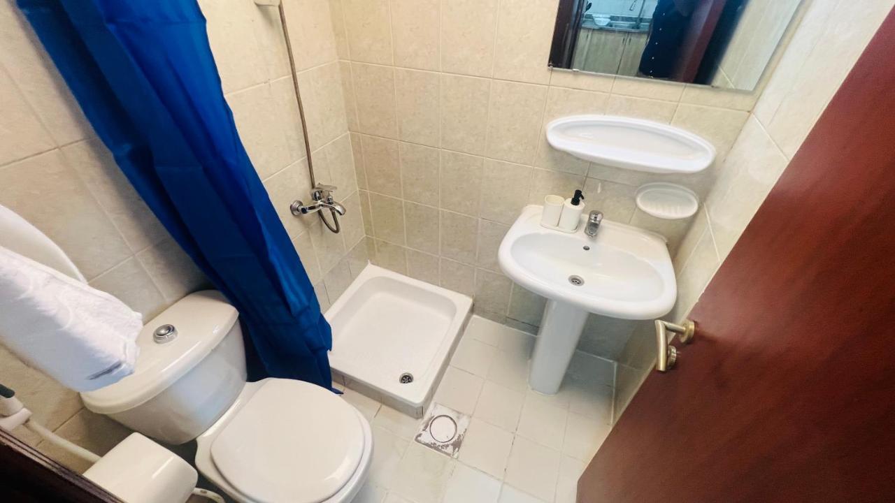 Newly Furnished Cozy One Bed Room Apartment 2 Bathroom City View Dubái Exterior foto